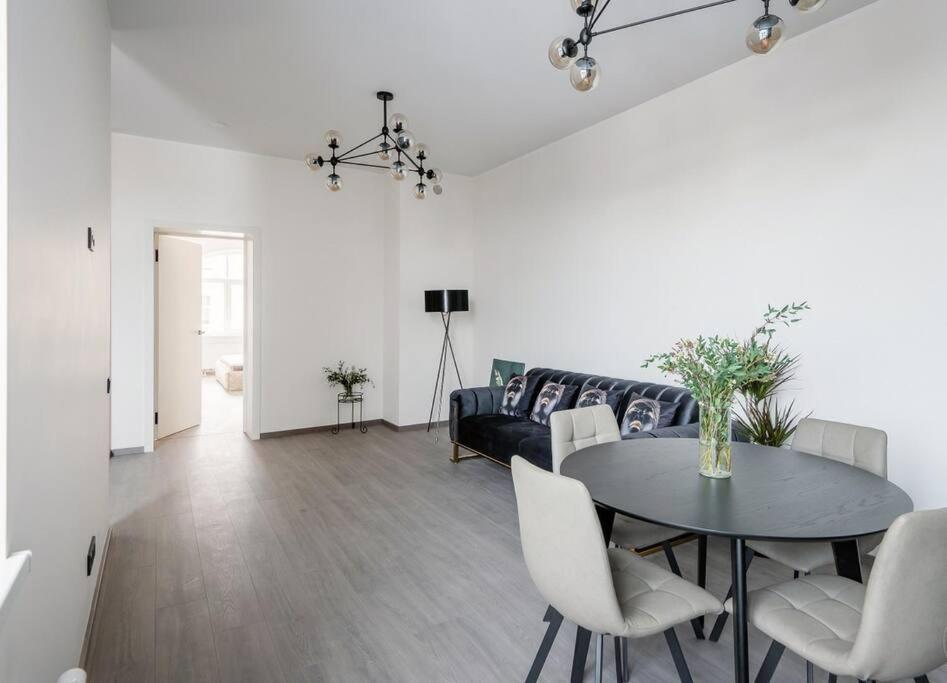 Spacious Home In Central ריגה מראה חיצוני תמונה